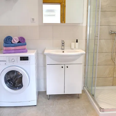 شقة Apartma In Jerca Ob Savi بوينج